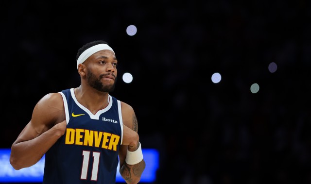 九游app官方下载-正负值-20最低！布鲁斯·布朗替补26分钟11中6拿到15分